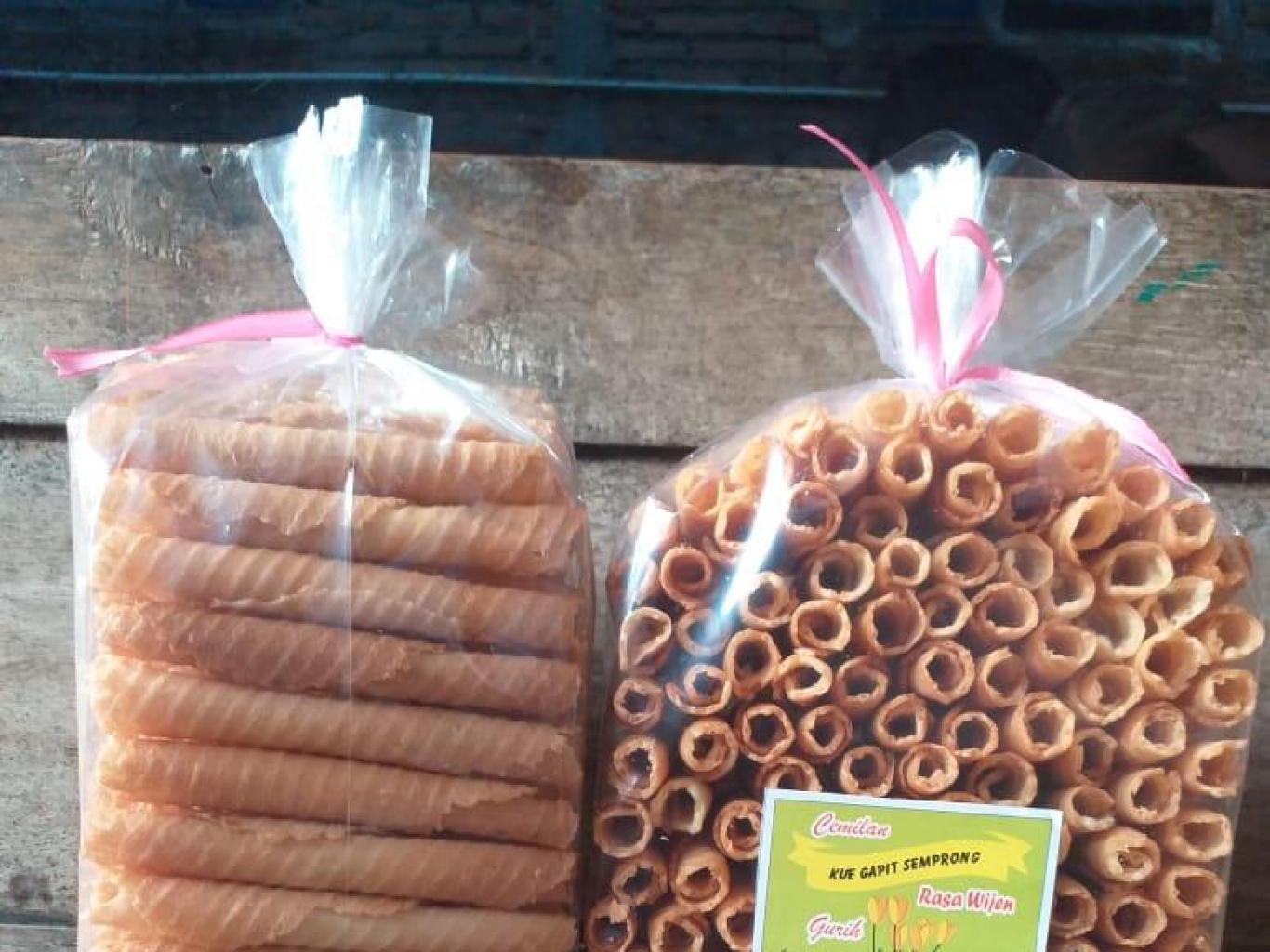 Kue Gapit Semprong