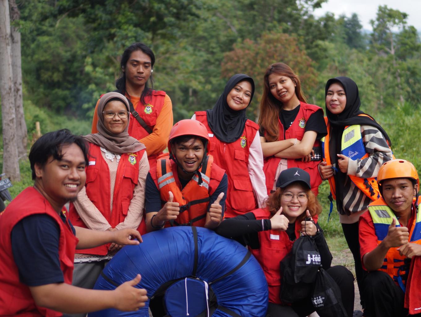 RIVER MOON BATU DOLI