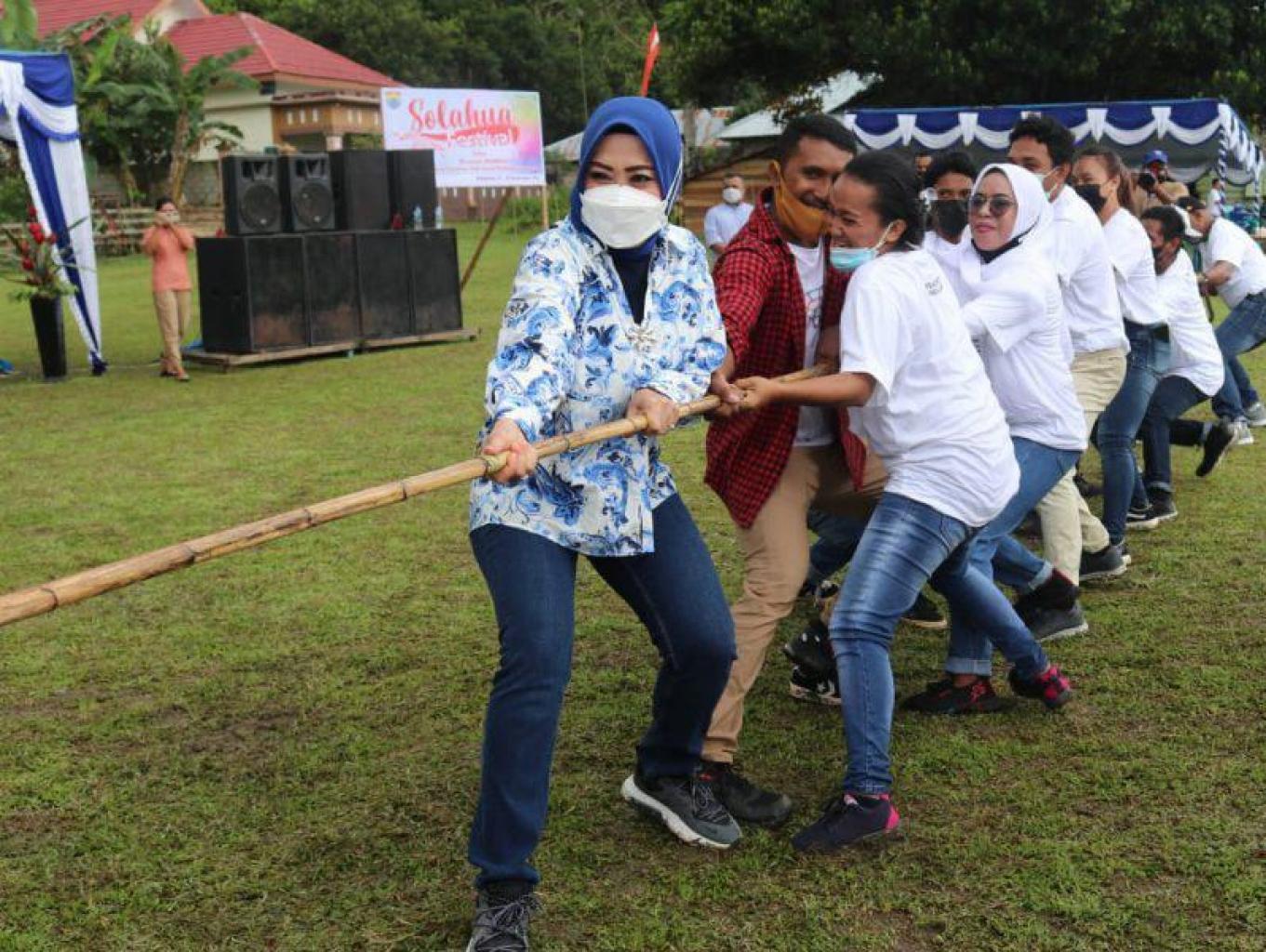 Permainan Tradisional hela rotan