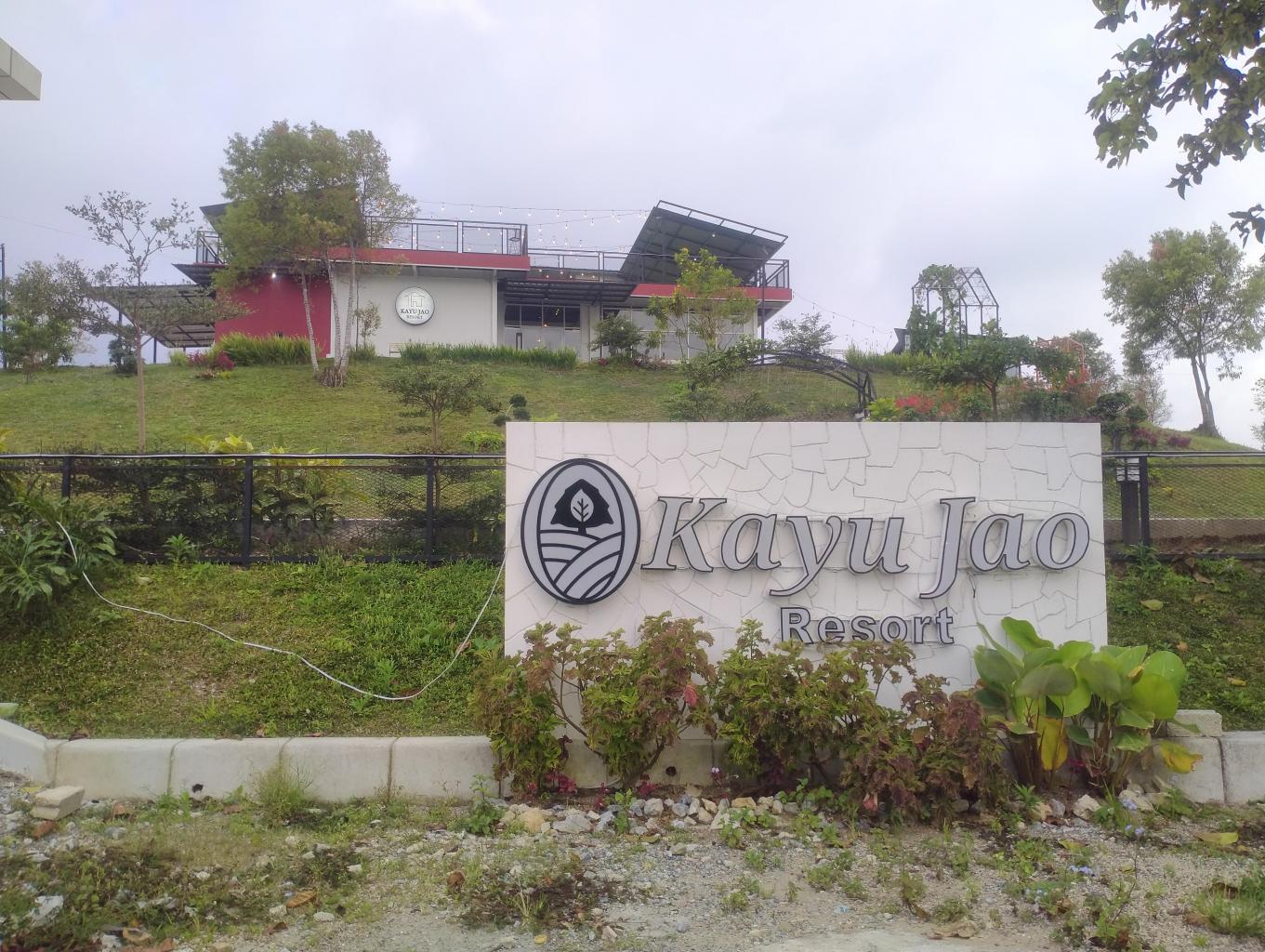 Kayu jao Resort Penginapan dan mini zoo