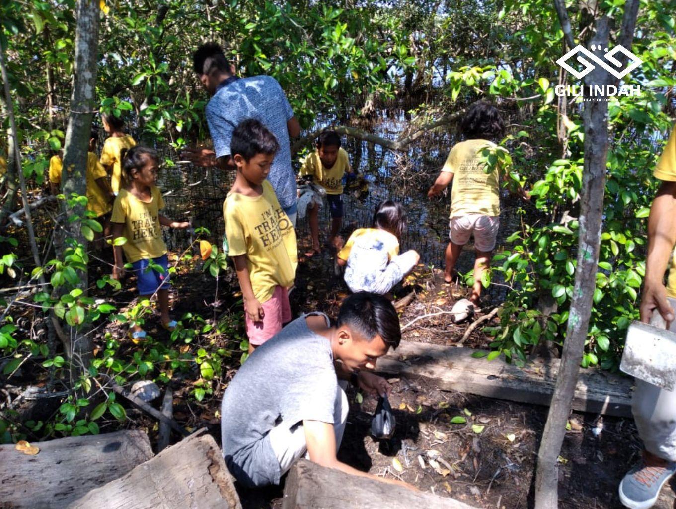 Mangrove Edu Planting