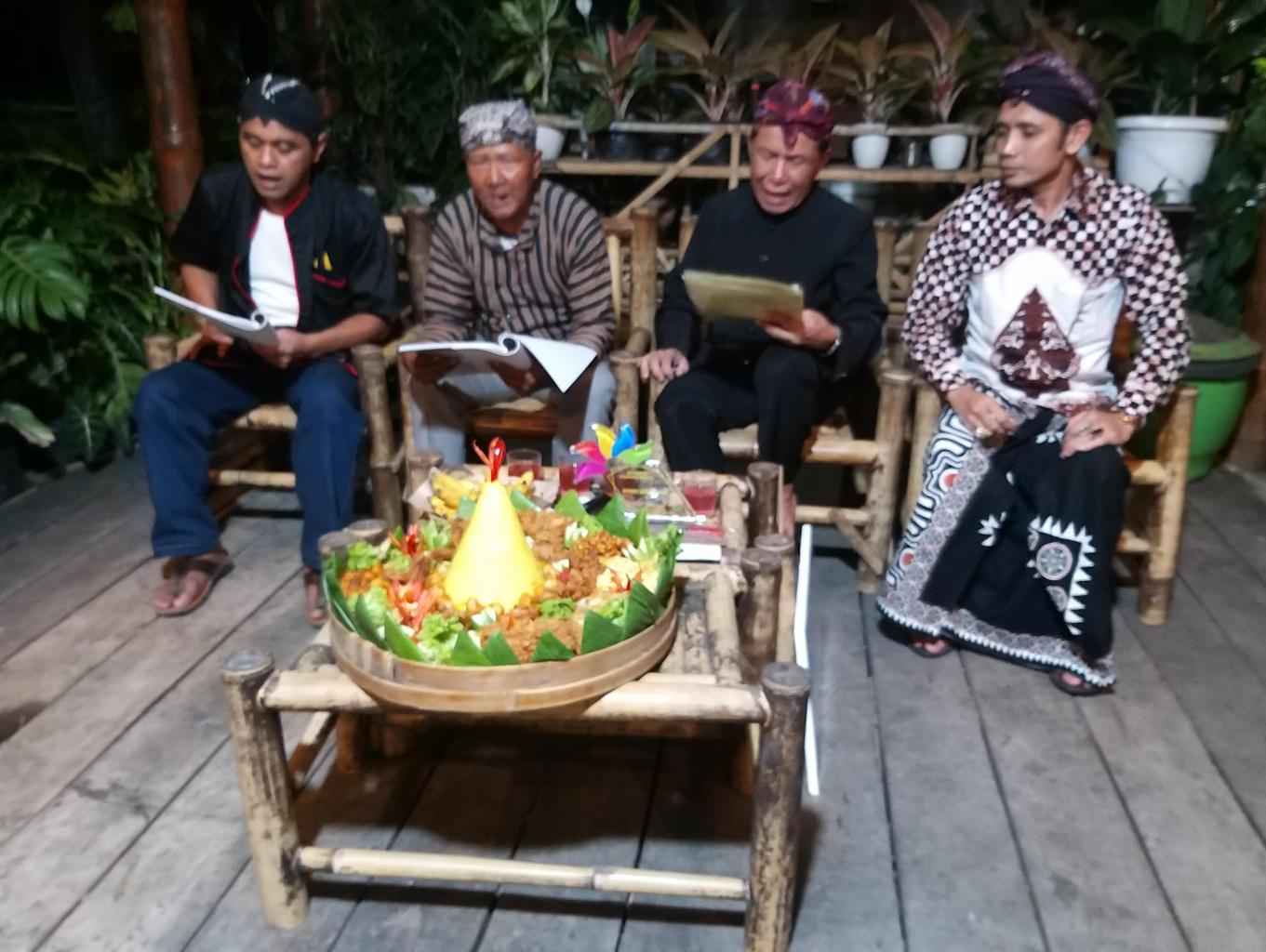 Sinau Tembang Mocopat Jowo