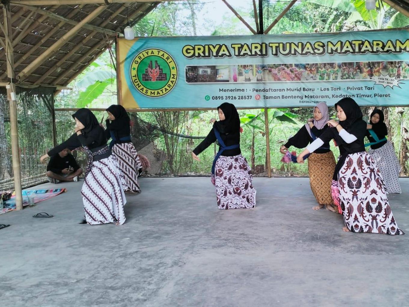 Pelatihan Tari