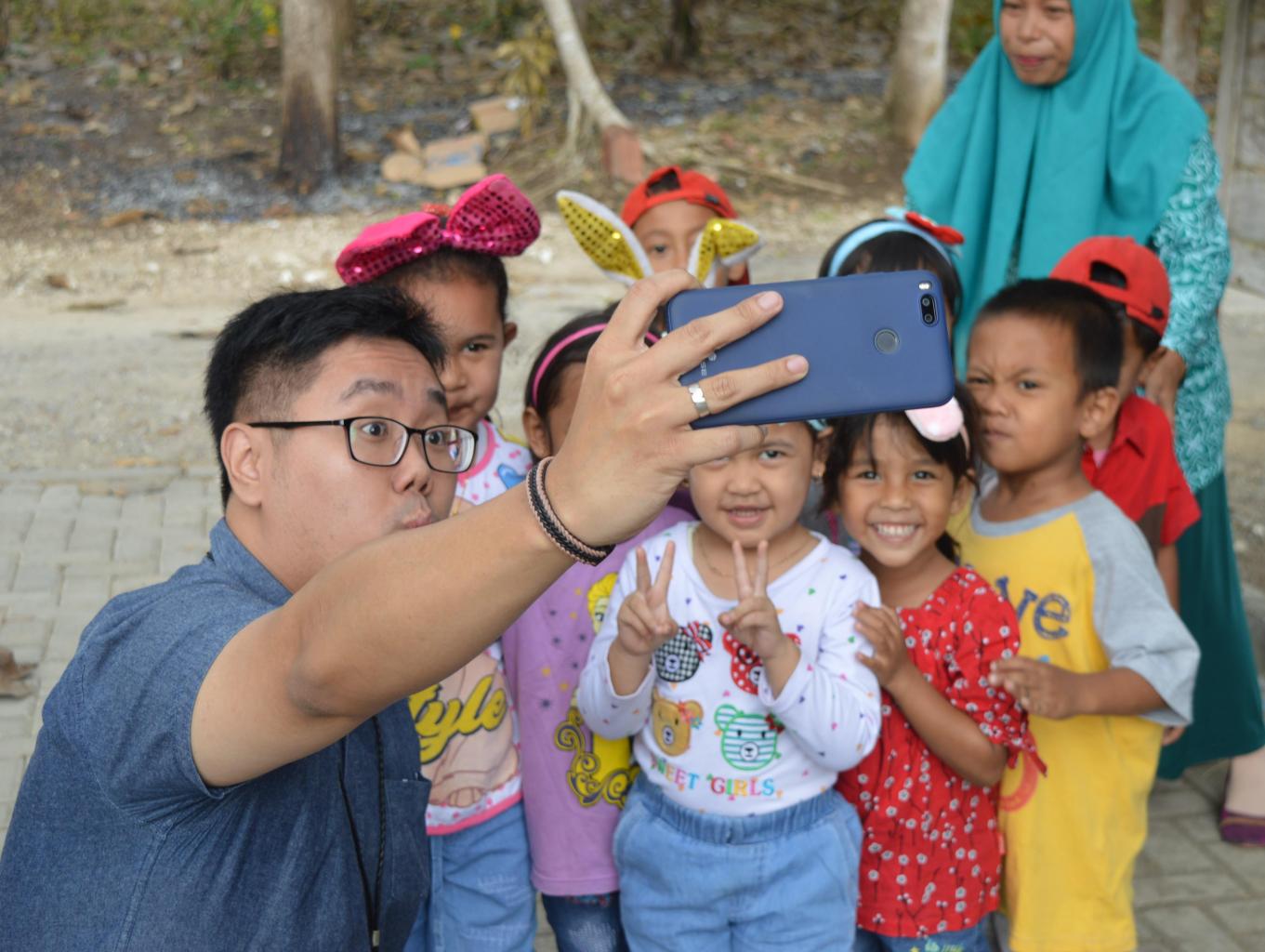 Paket Wisata Social Experience