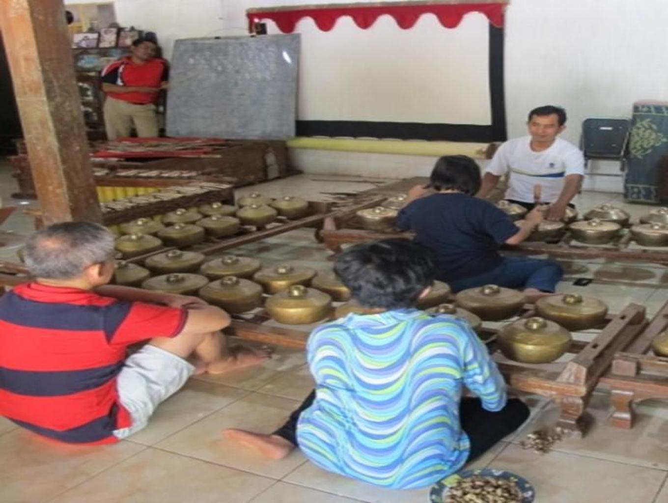 Workshop Memainkan Gamelan