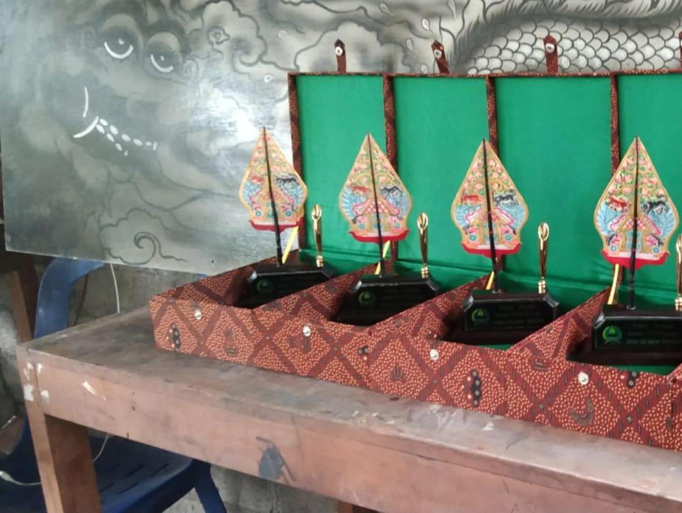Vandle Gunungan Wayang