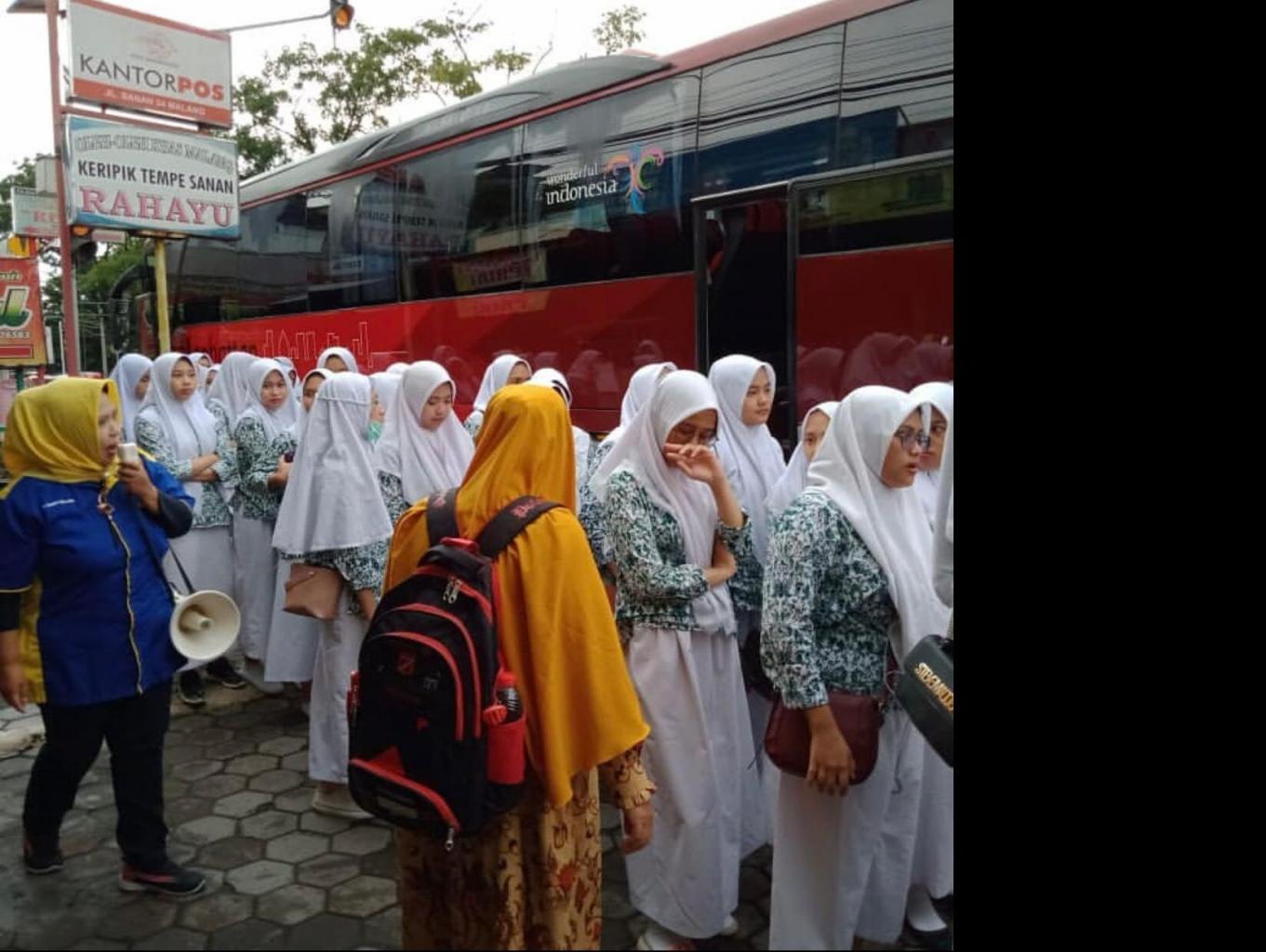 Paket wisata edukasi dari MTSN Malang