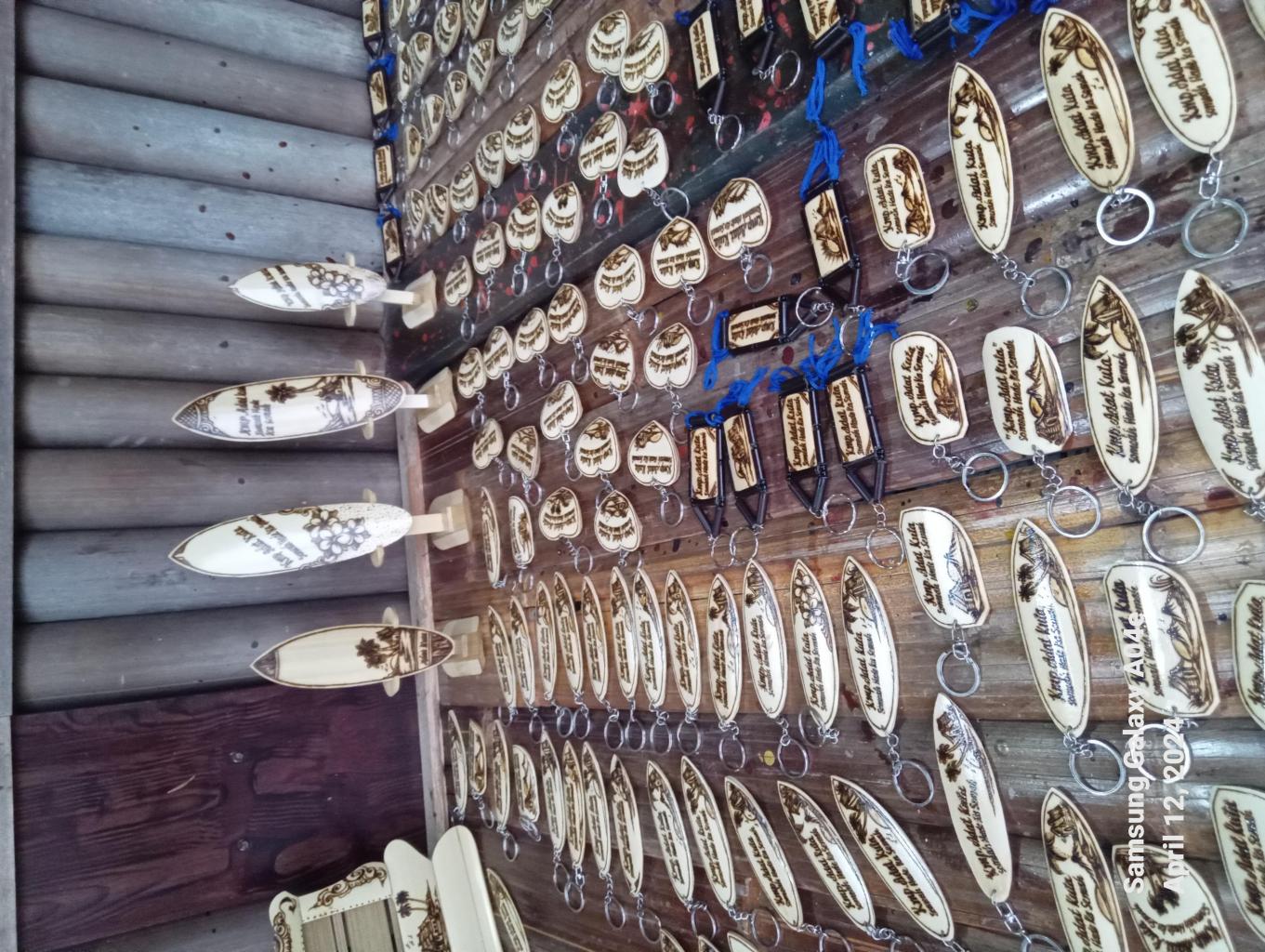 Aneka Souvenir Kerajinan Bambu