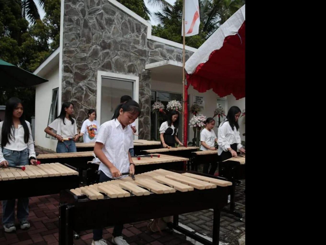 Musik Kolintang
