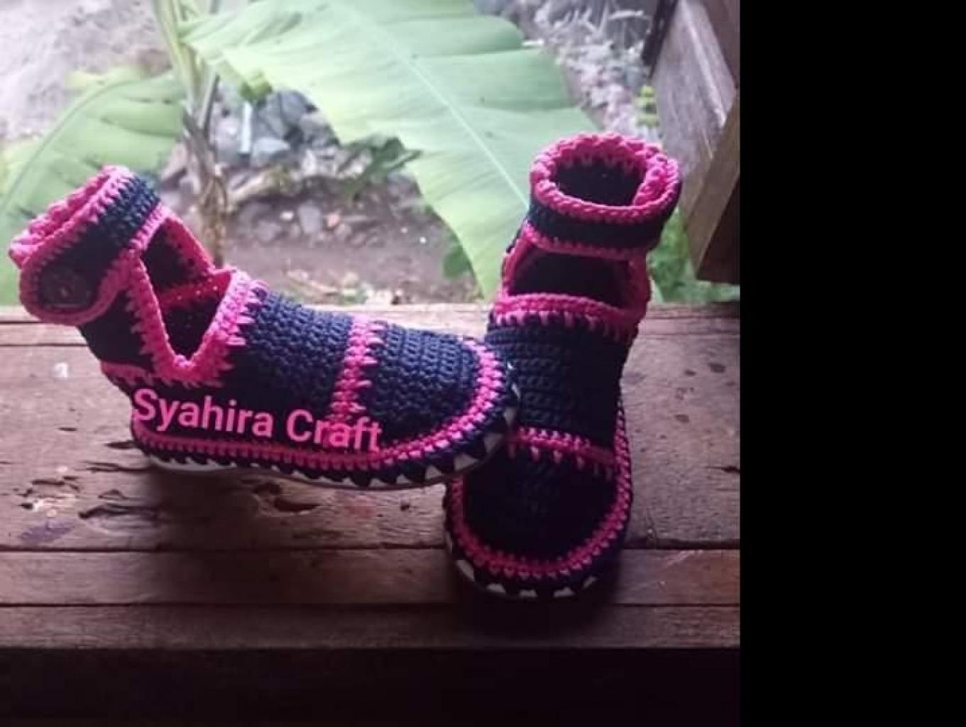 Sepatu Rajut