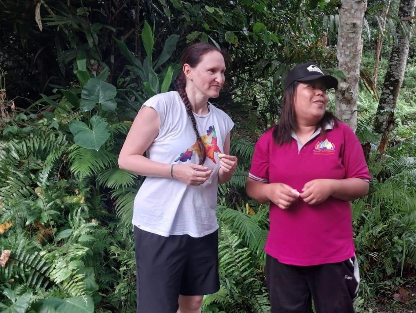 TOUR MEMETIK BUAH DAN MELIHAT BUAH VANILI PALA DAN CENGKEH