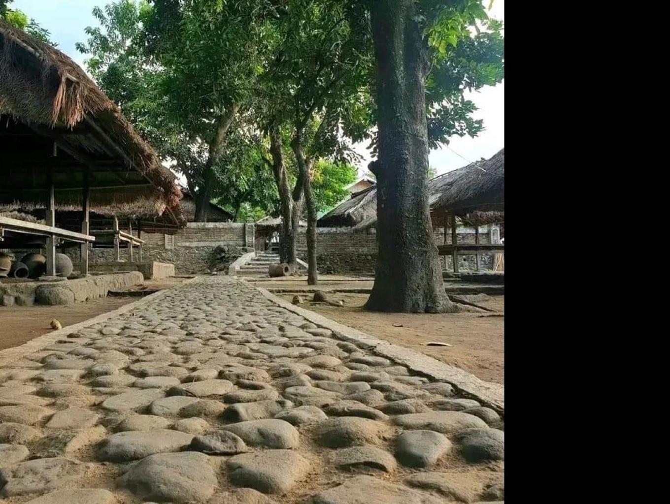 rumah adat 