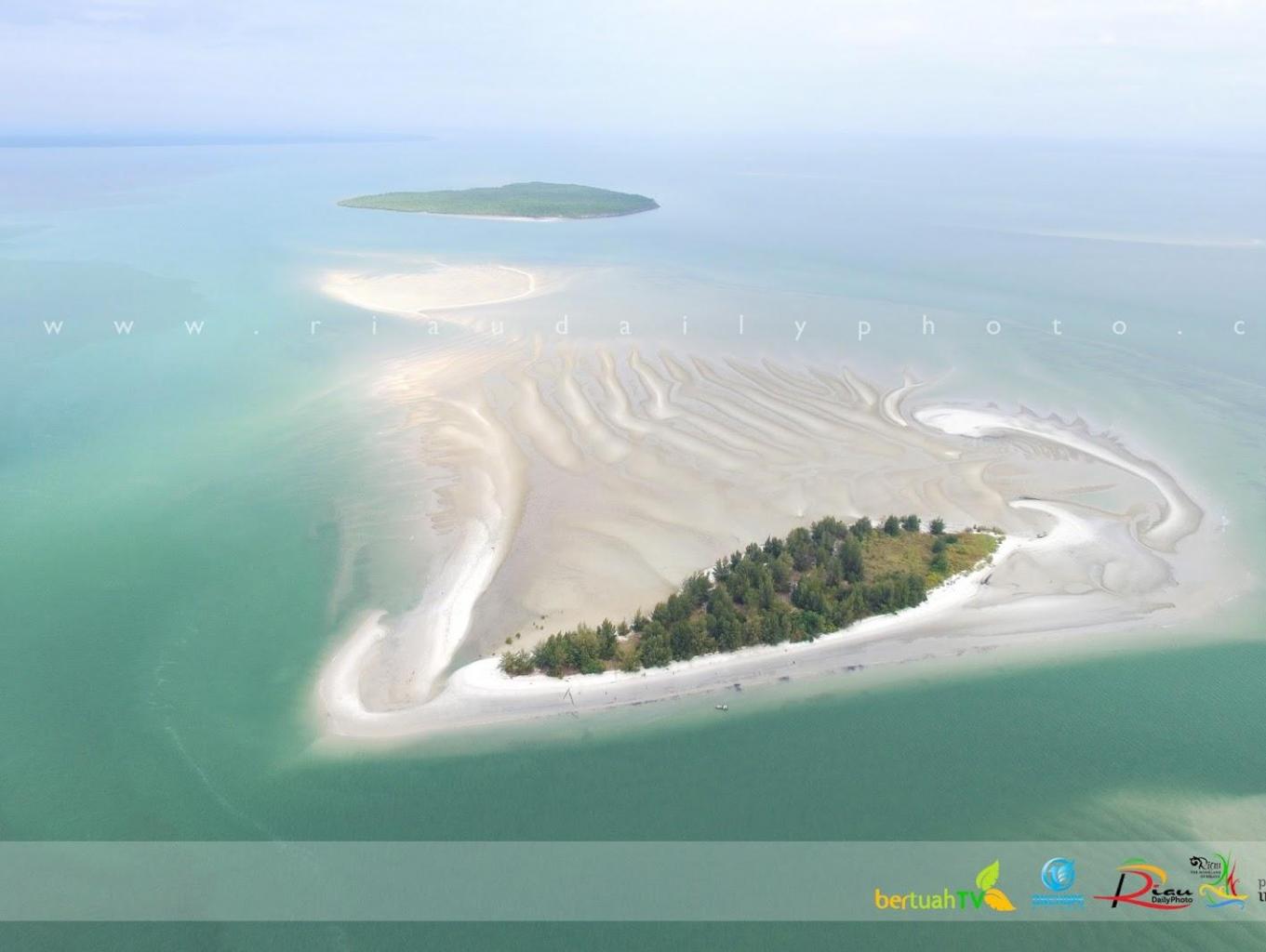 Pasir Berbisik Di Beting Aceh