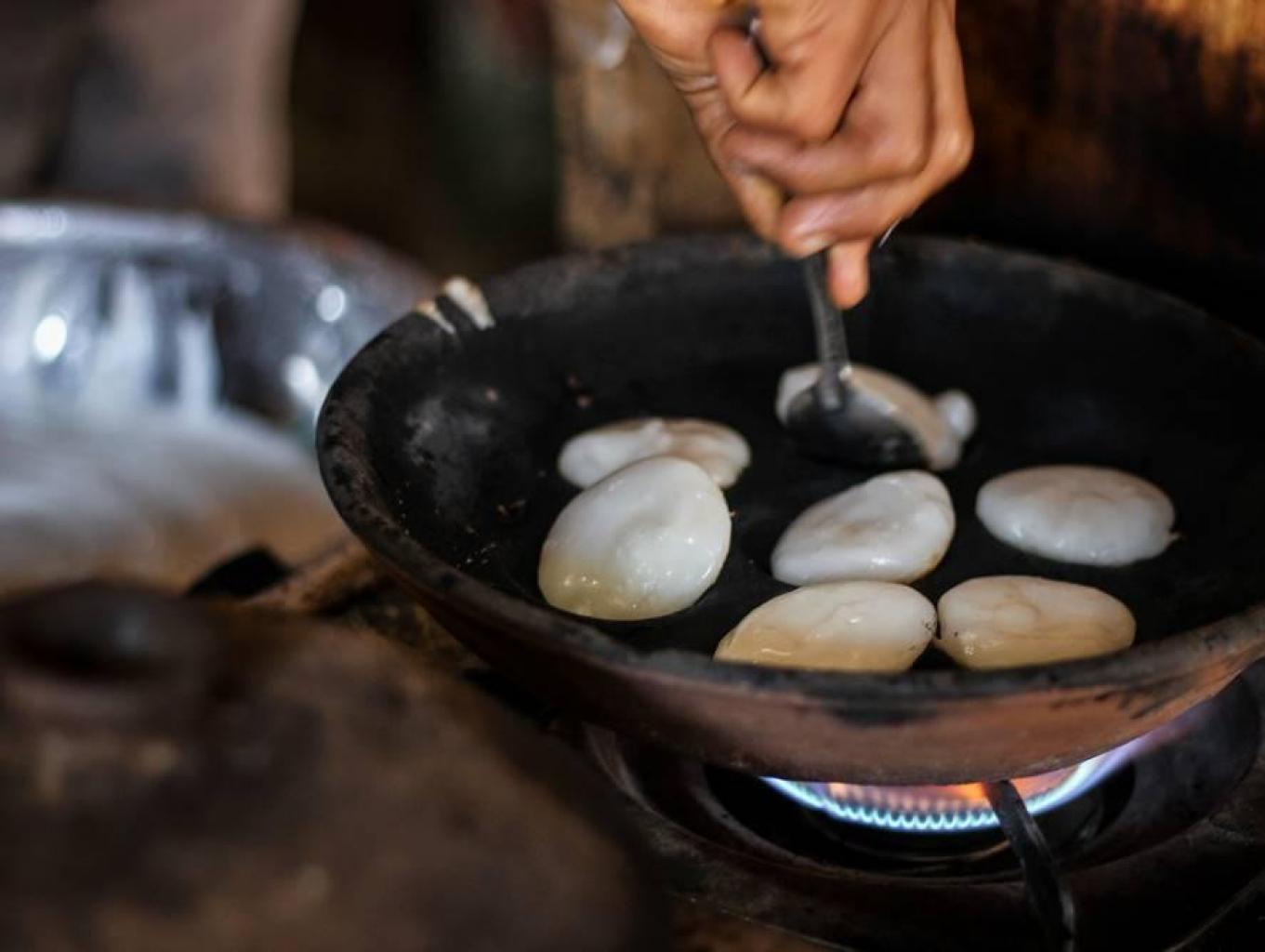 Kue Traditional Laklak Bali