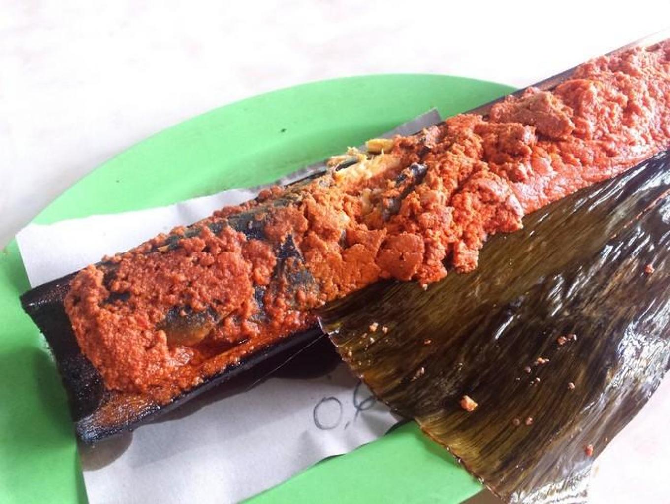 Wisata Kuliner Ikan Masak Pais + Nasi Ibat