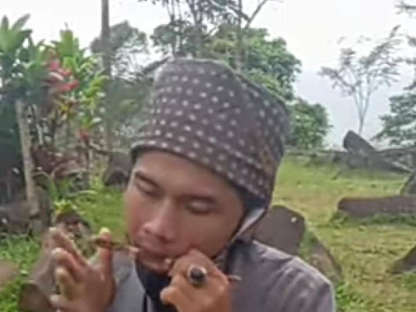 Kesenian Tradisional Alat Musik Karinding