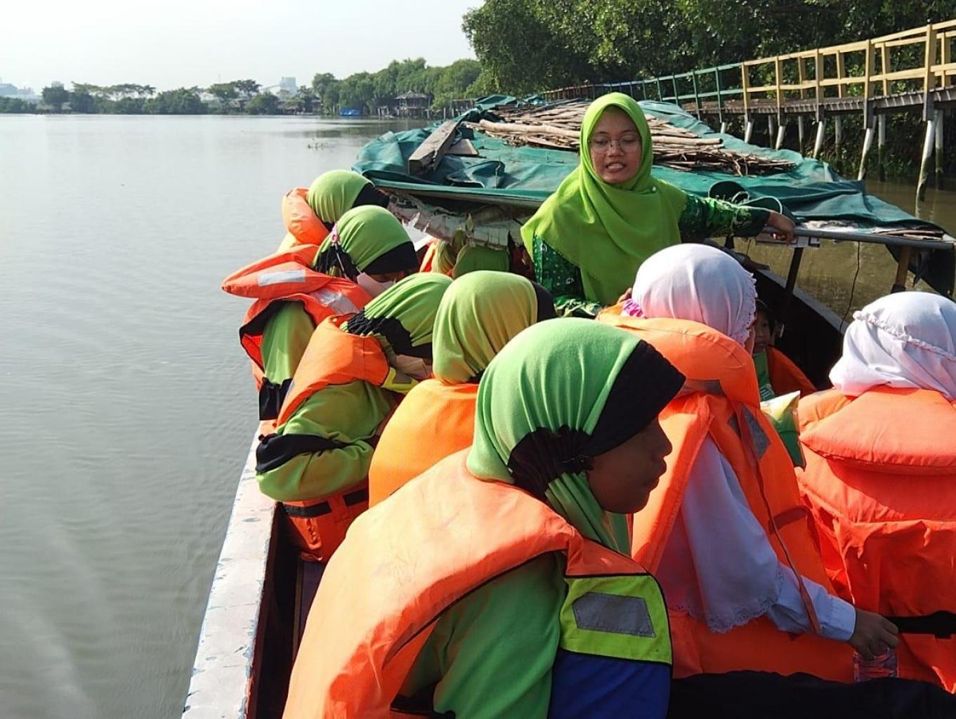Wistangi (wisata Susur Sungai)