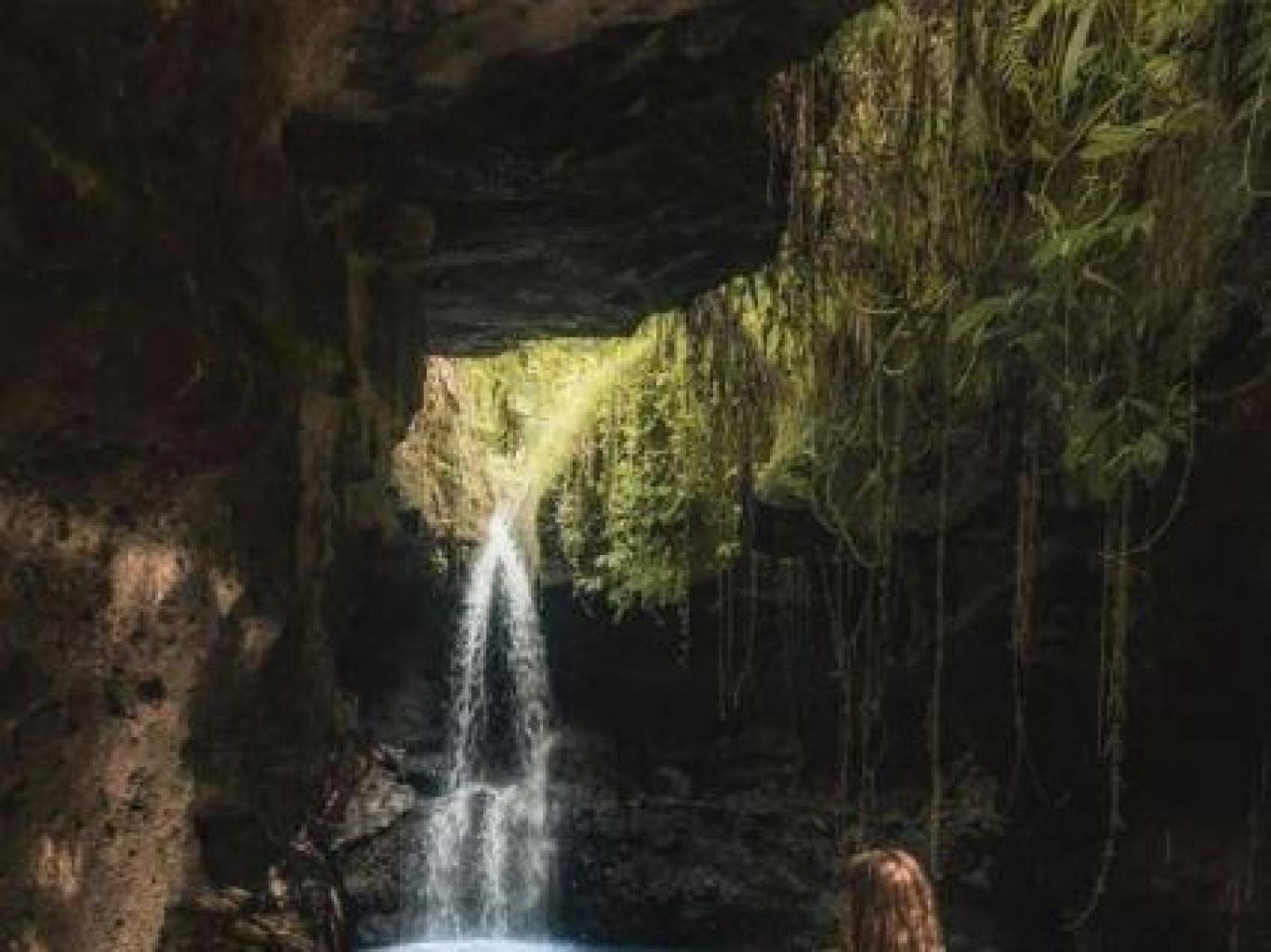 Wisata Air Terjun Sarang Walet