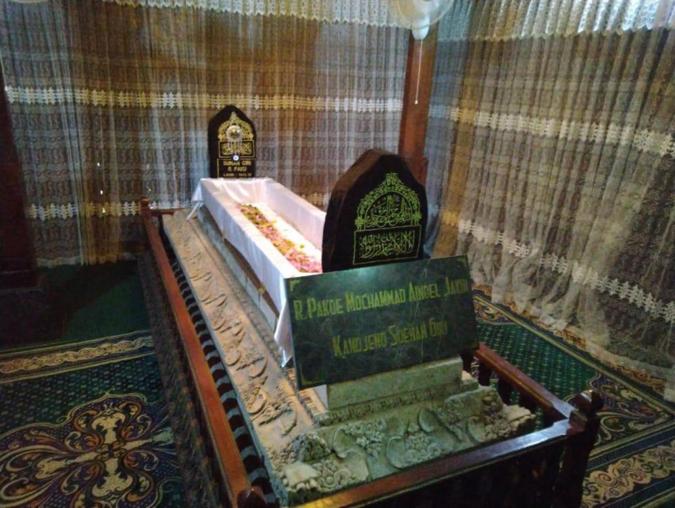 Makam Sunan Giri