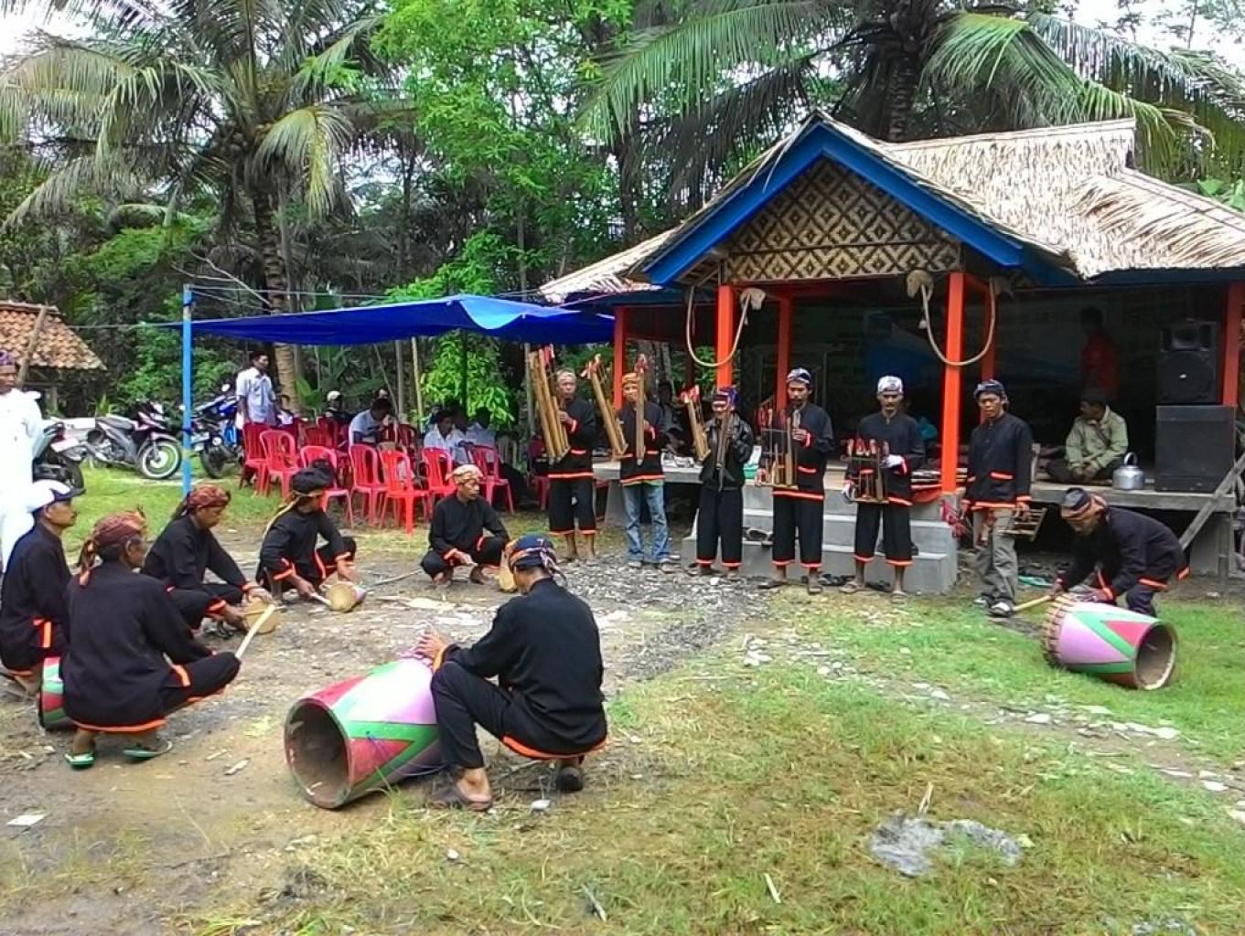 Seni Badud