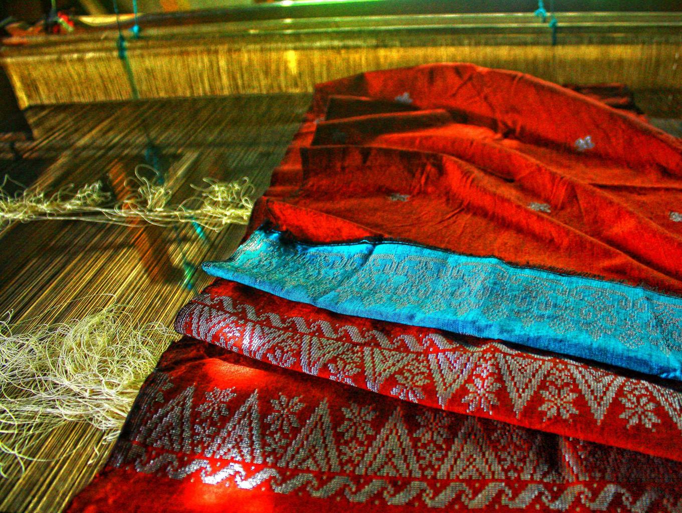 Pembuatan Kain Tenun