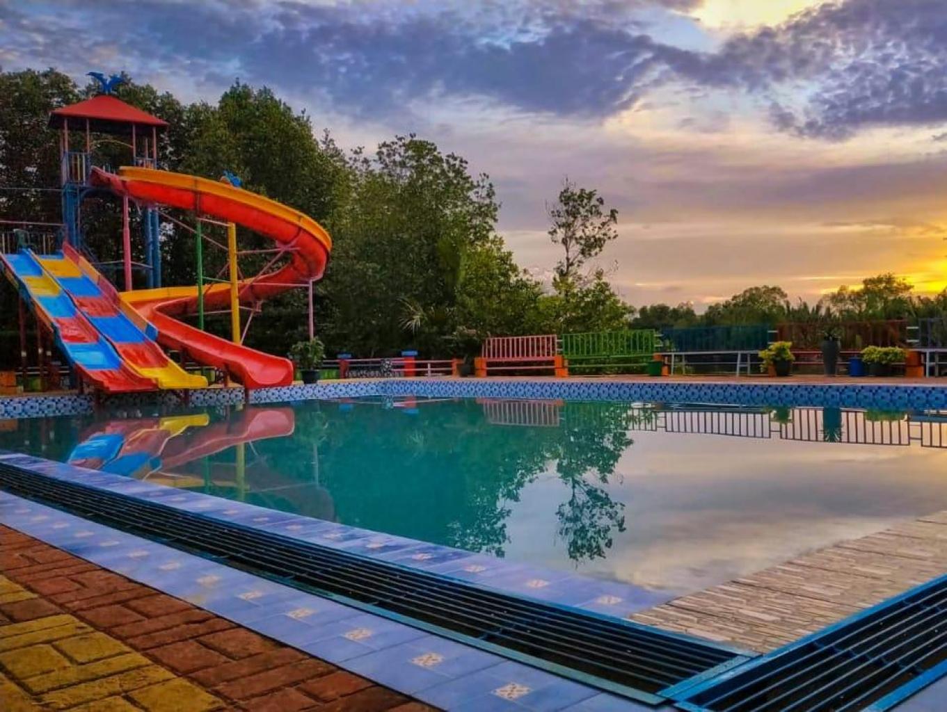 Waterboom Sungai Manggar