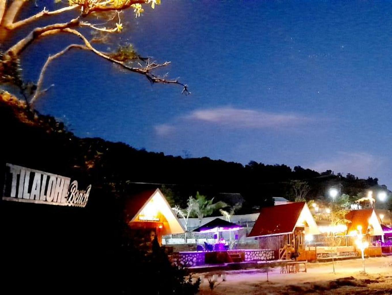 Biluhu Timur (tilalohe Beach Dan Itoduti Beach, Oboss, Air Terjun Wulingo Dan Paralayang)