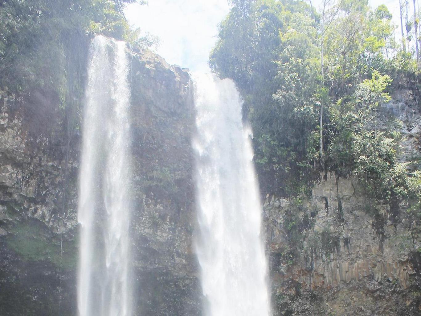 Air Terjun Barawant