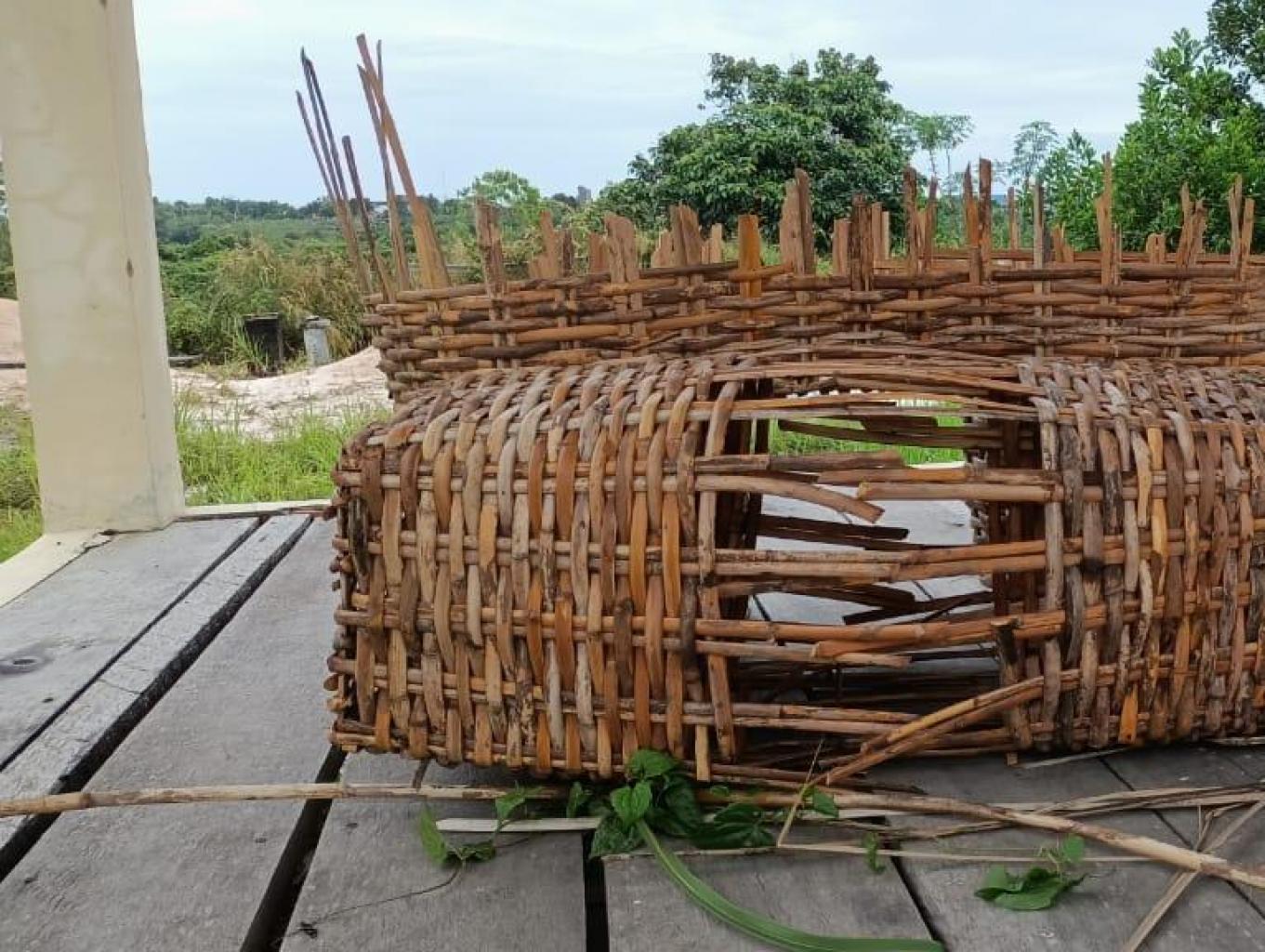 Kerajinan Anyaman Keranjang