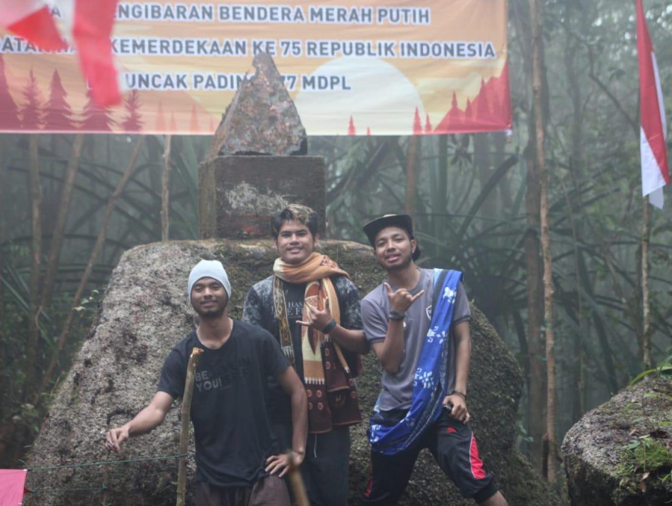 Wisata Bukit Pading