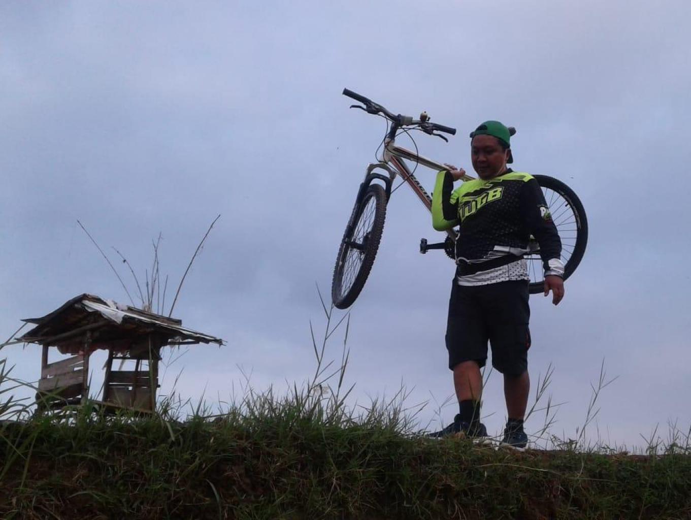 Bersepeda Sehat Treking Desa