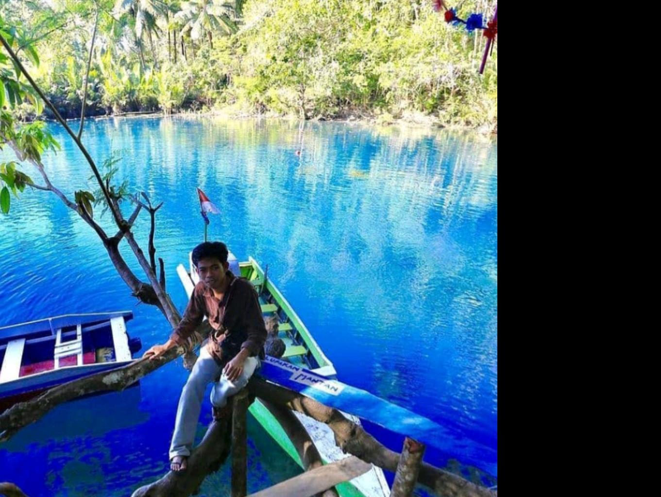 Naik Perahu Perahu