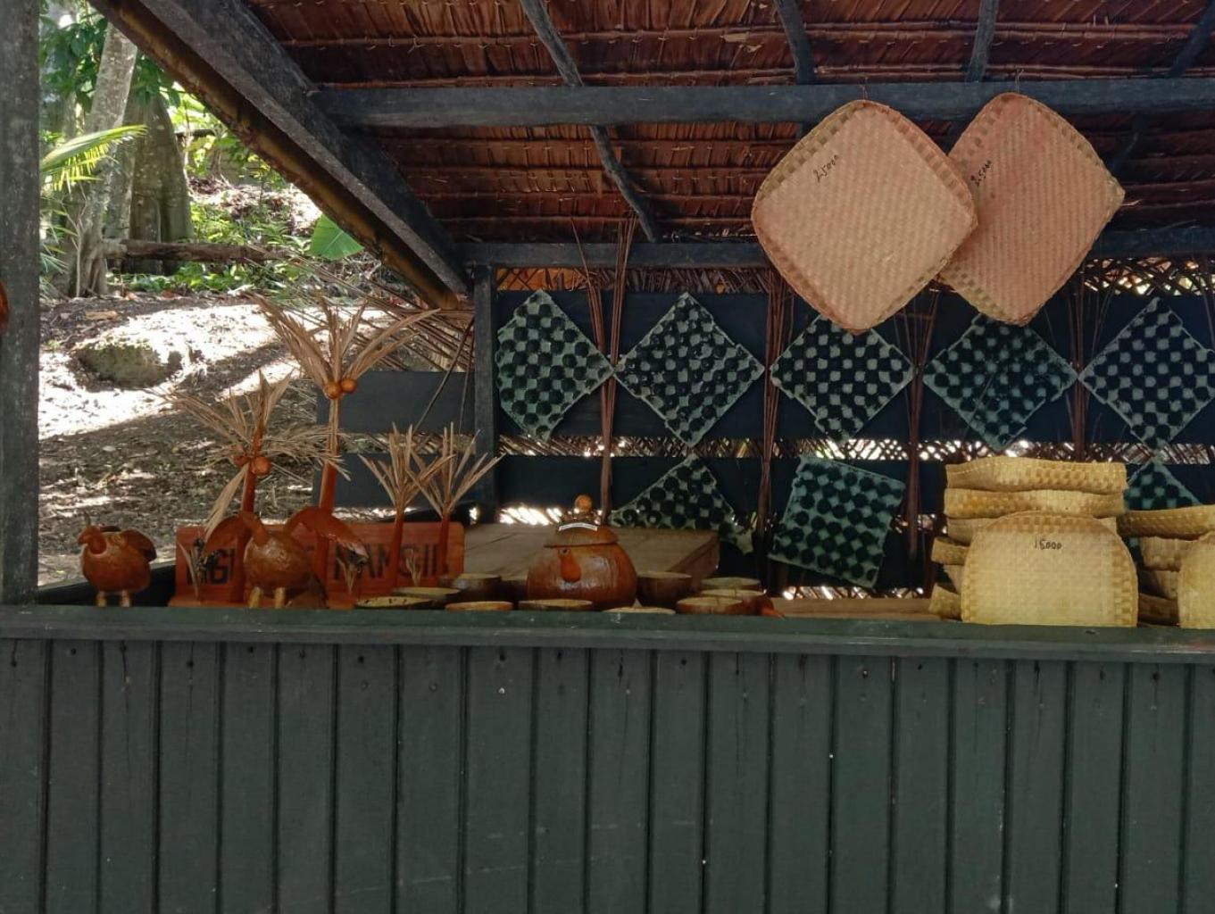 Souvenir Khas Desa Wab