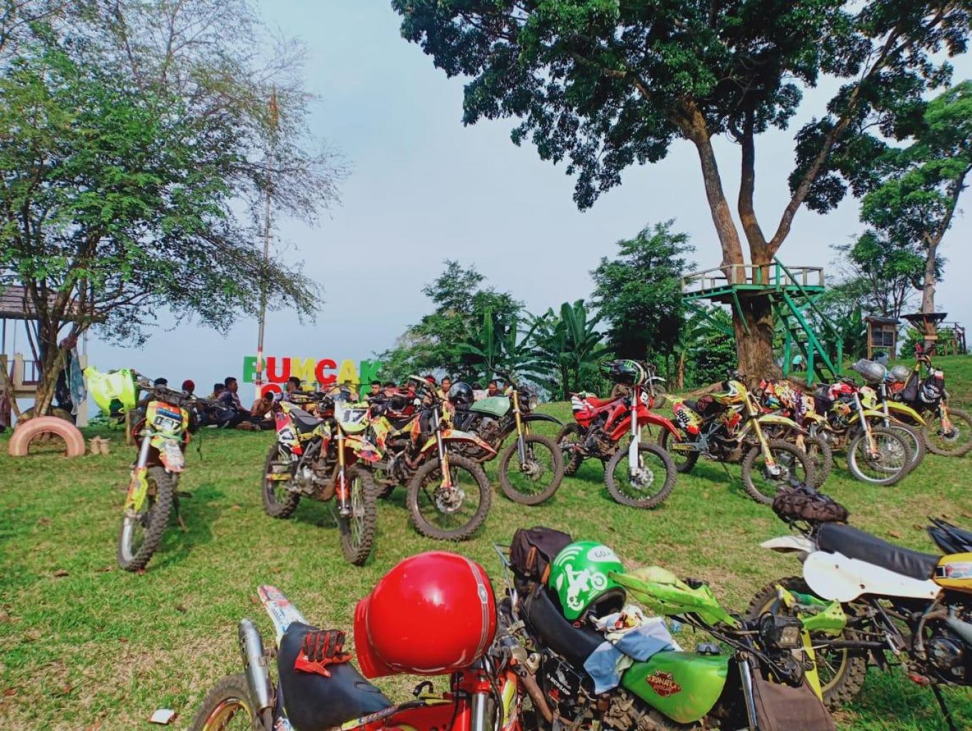 Motor Trail Adventure Track