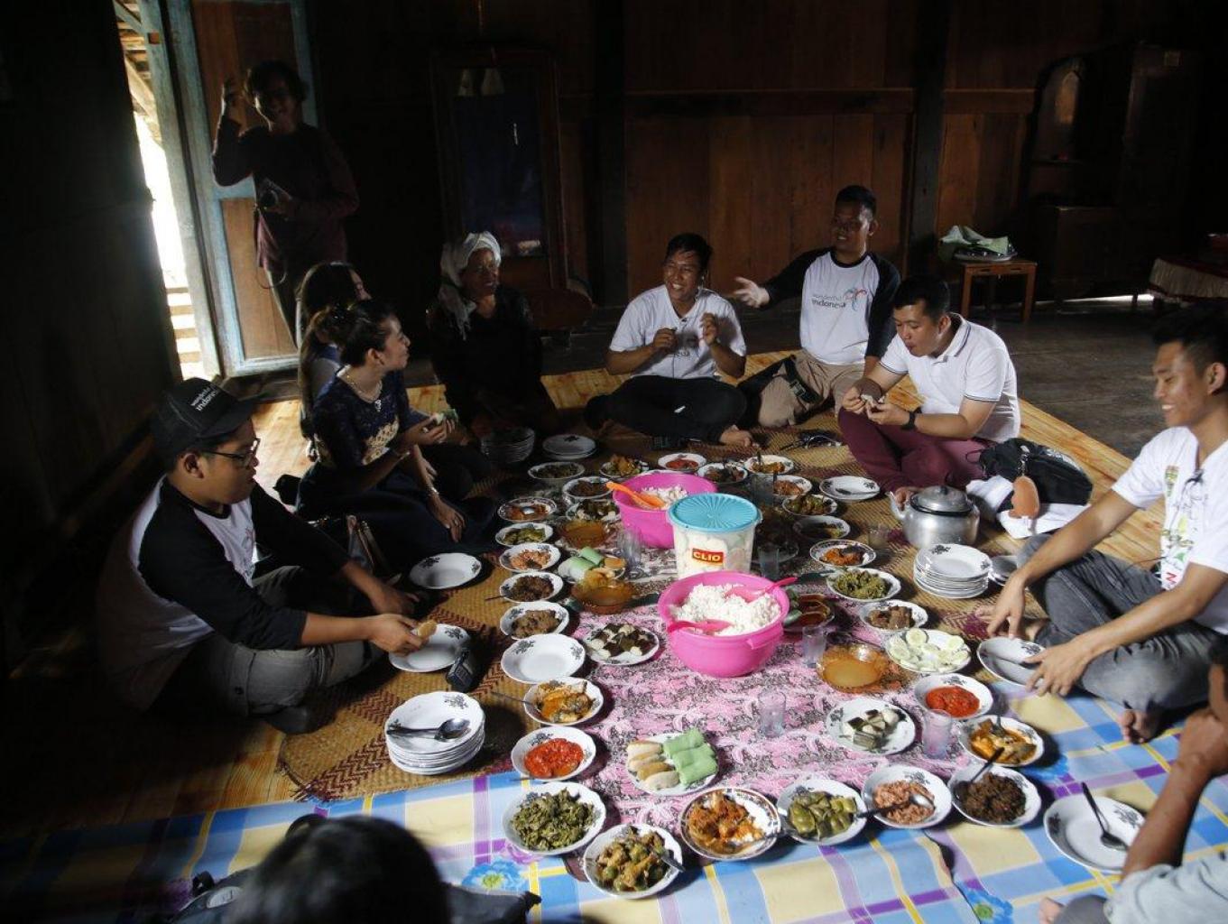 Seni Budaya Lokal Pantau  Sedekah