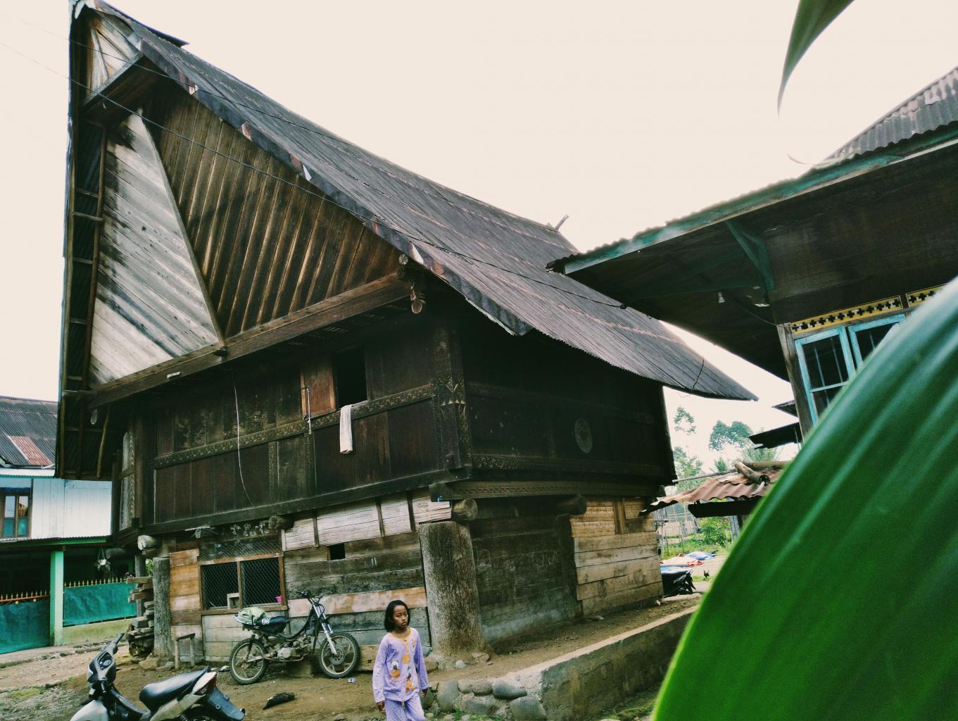 Rumah Adat Desa Tebat Lereh
