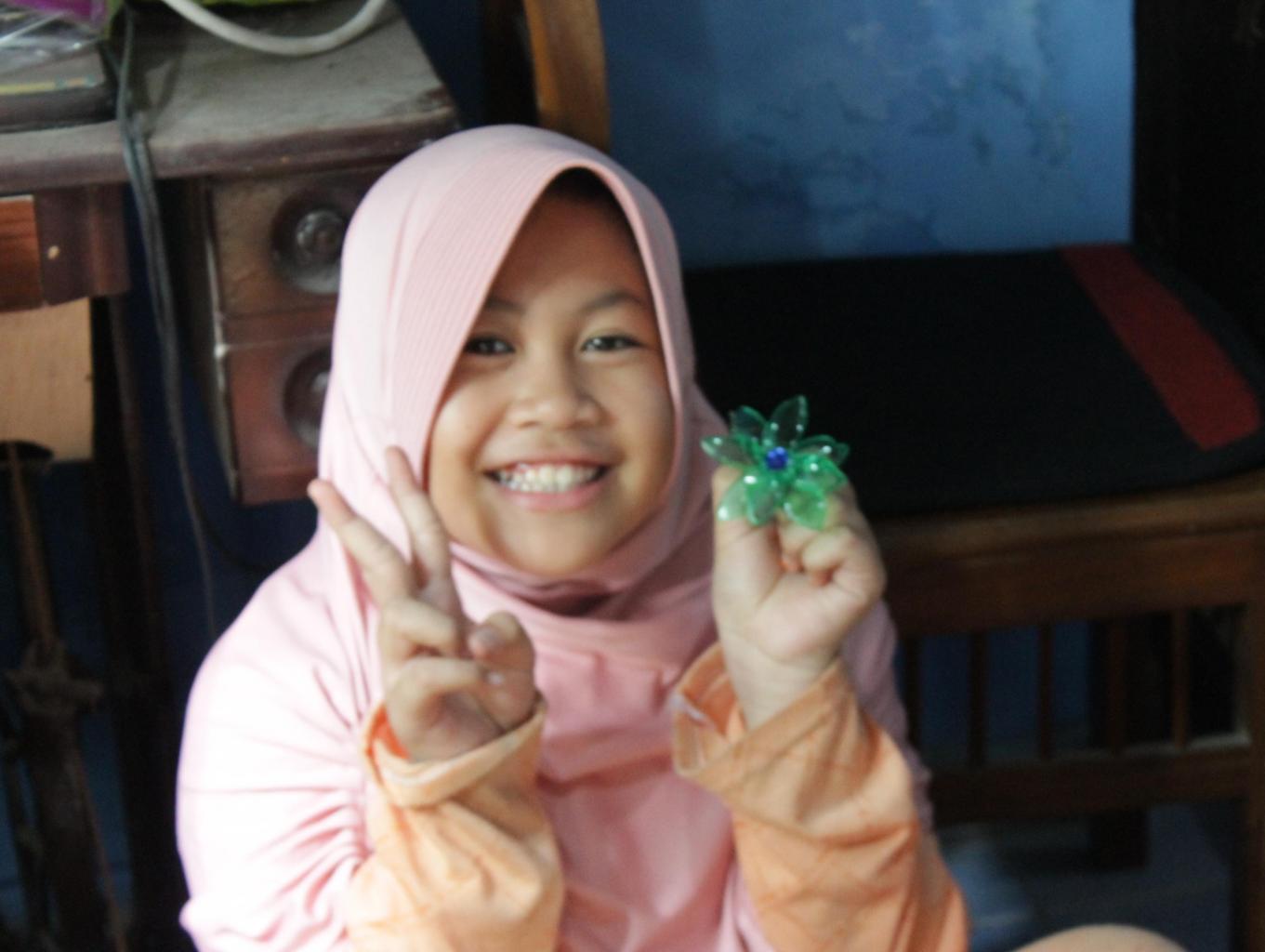 Belajr Membuat Souvenir  Dari Limbah