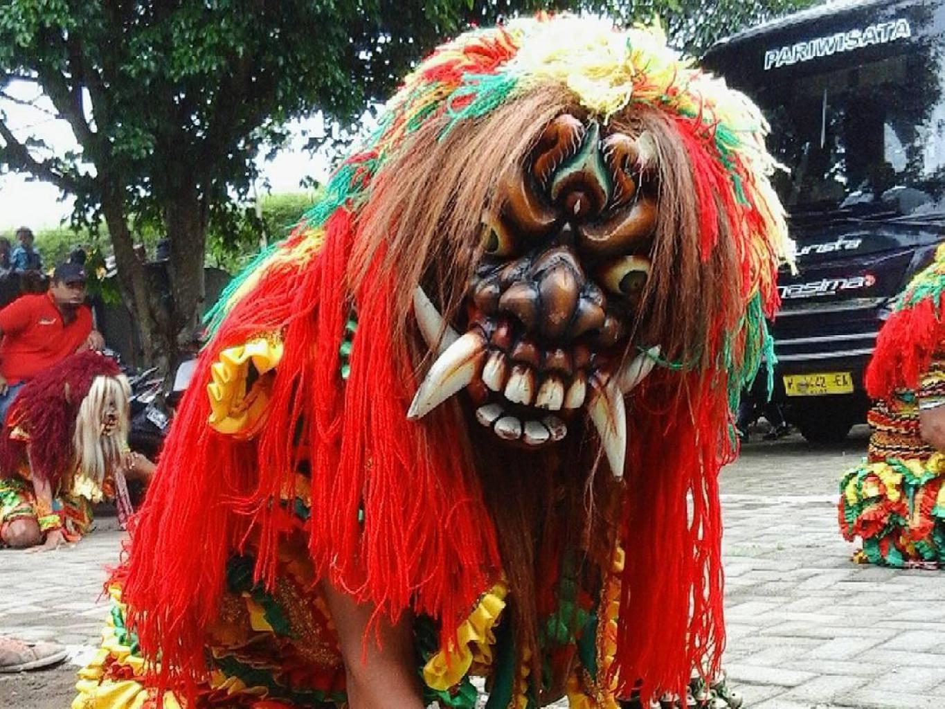 Tari Rampak Buto