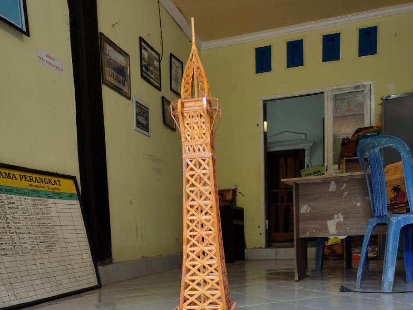 Miniatur Menara Ampel