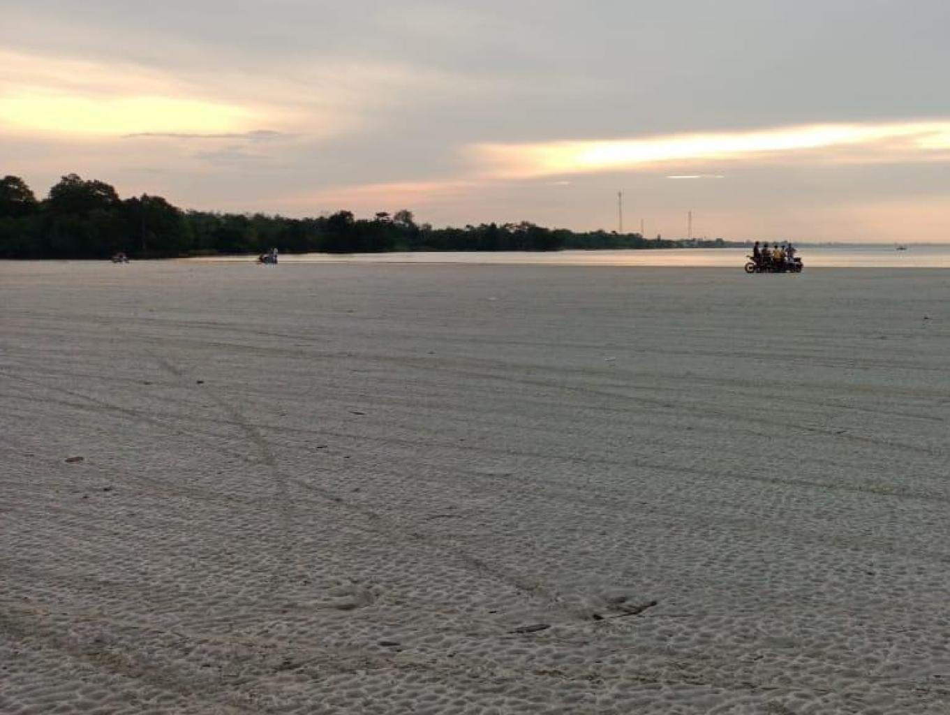 Pantai Ogis