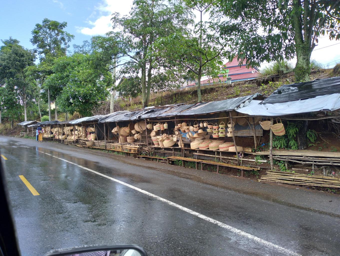 Penjual Kerajinan Rotan