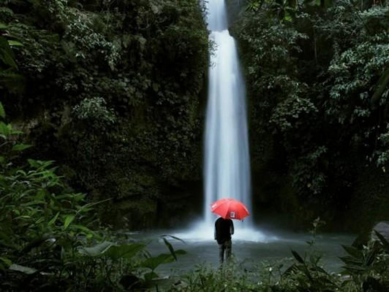 Wisata Air Terjun Cuhup Anginan