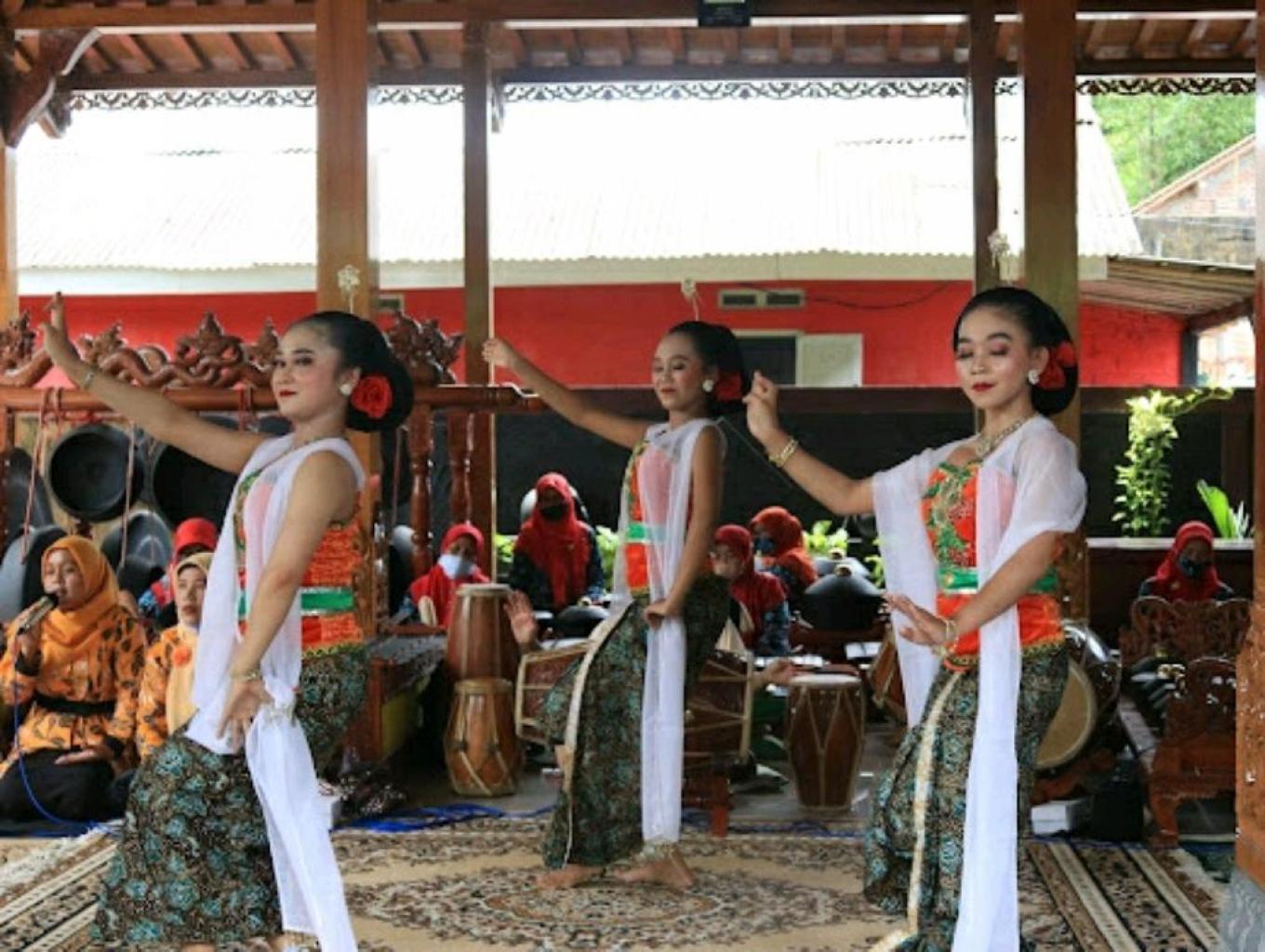 Terian Lengger Banyumasan