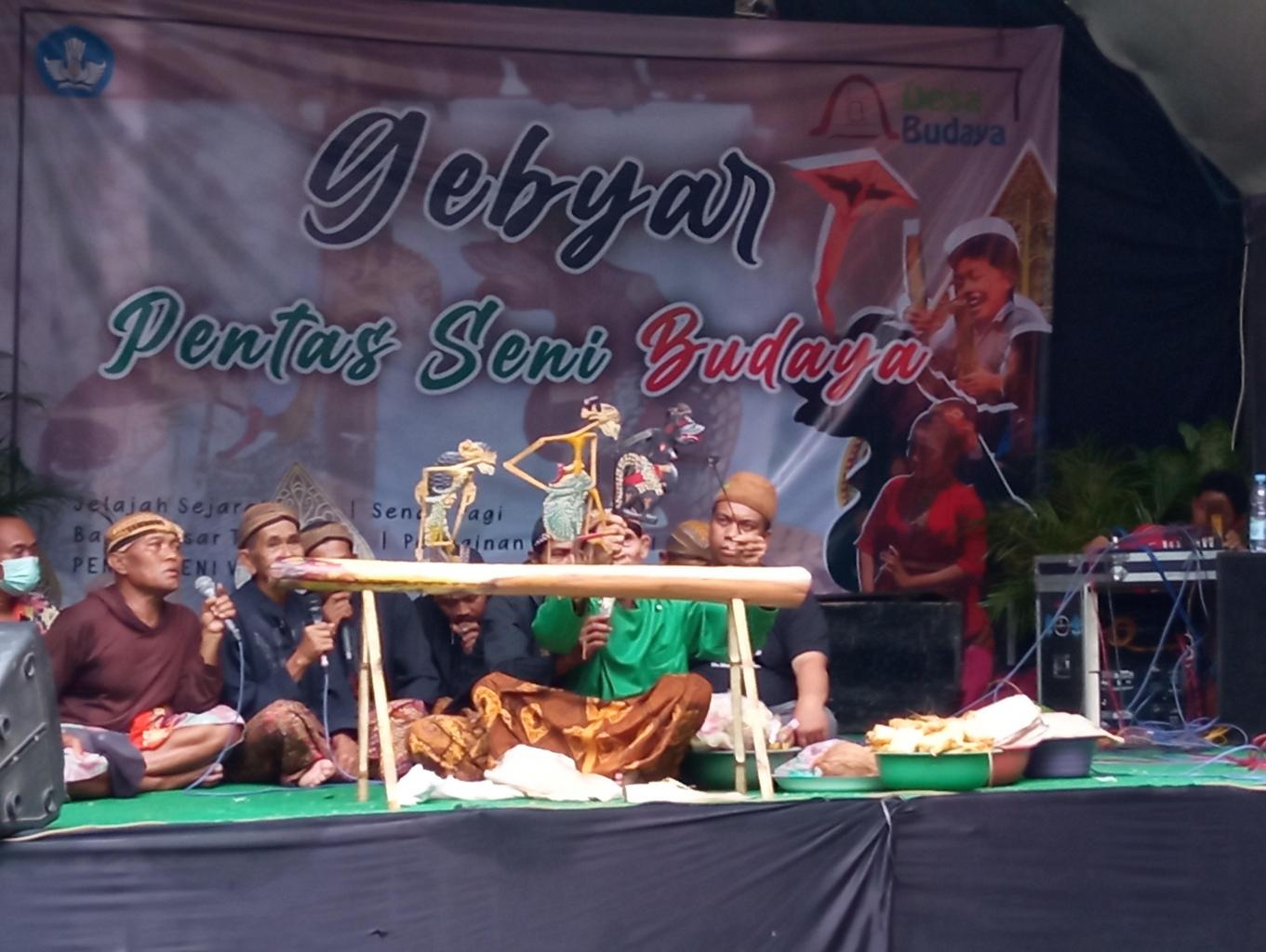 Pentas Wayang Bengkong