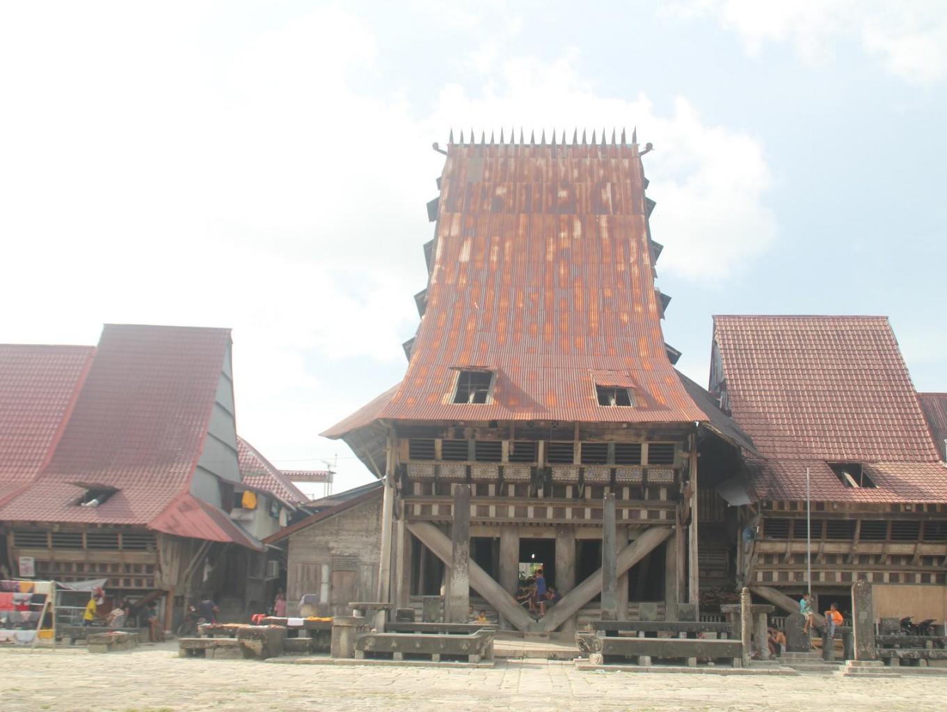 Omo Nifolasara