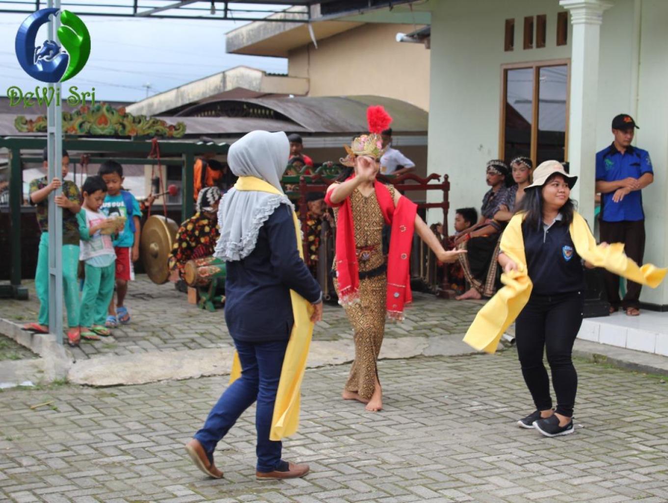 Welcome Dance