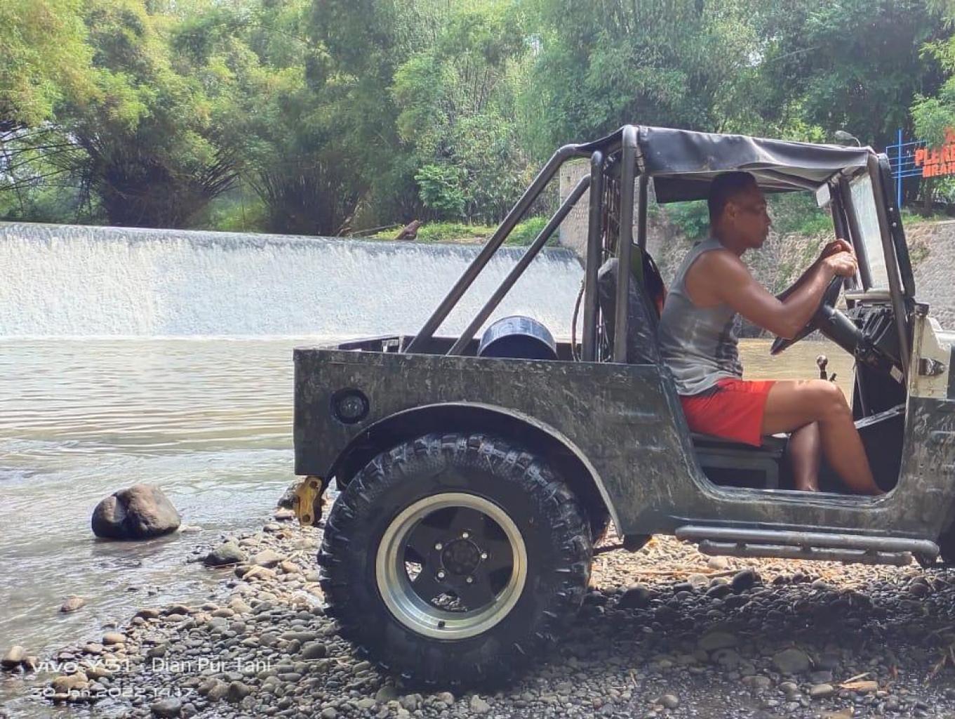 Susur Desa Dengan Jeep
