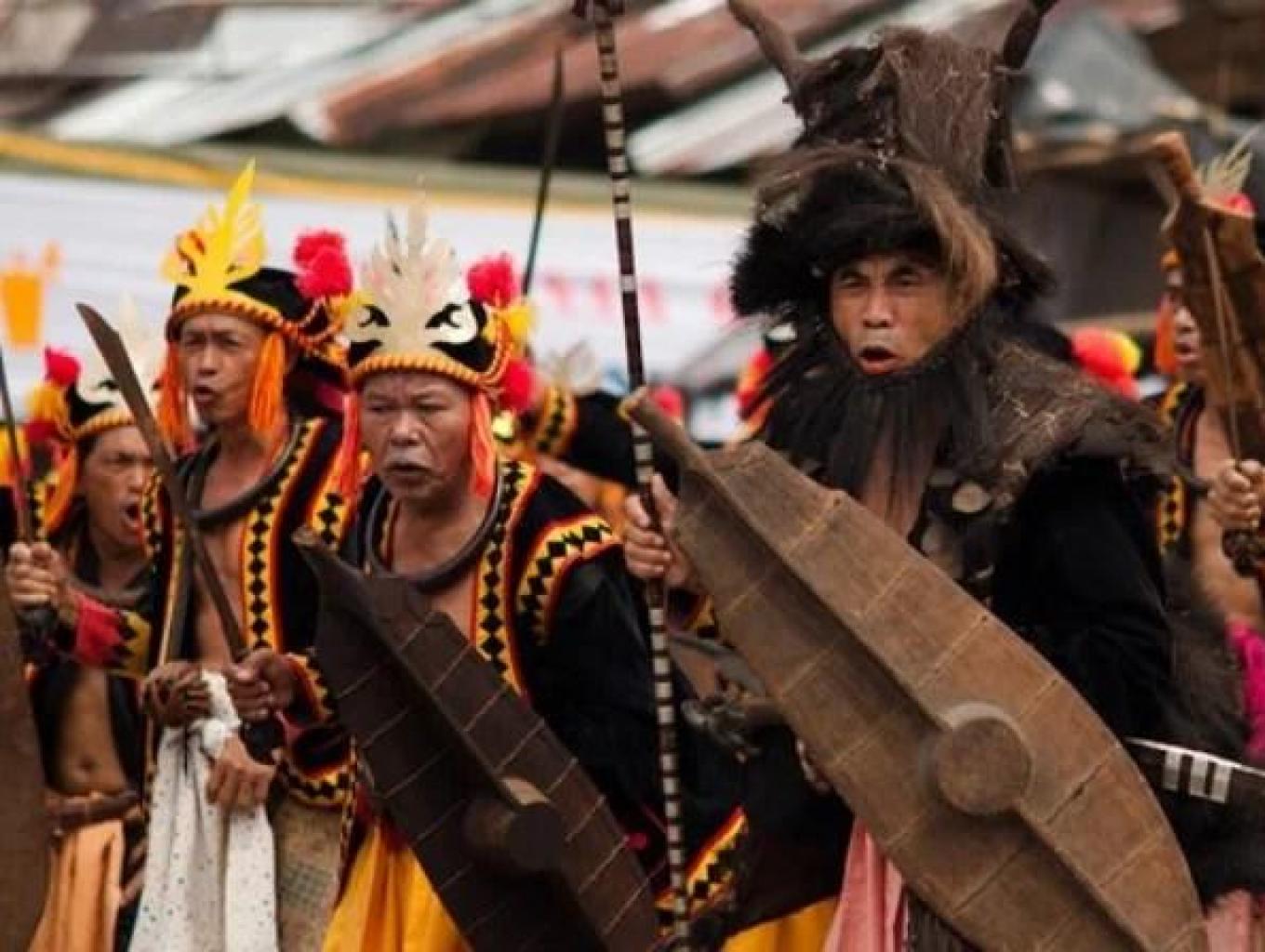 Faluaya (tari Perang)