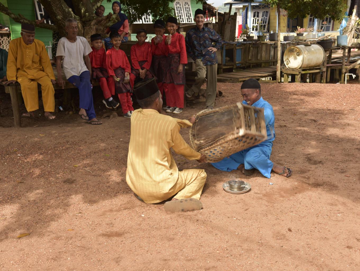 Ambung Gila / Dang Lukah