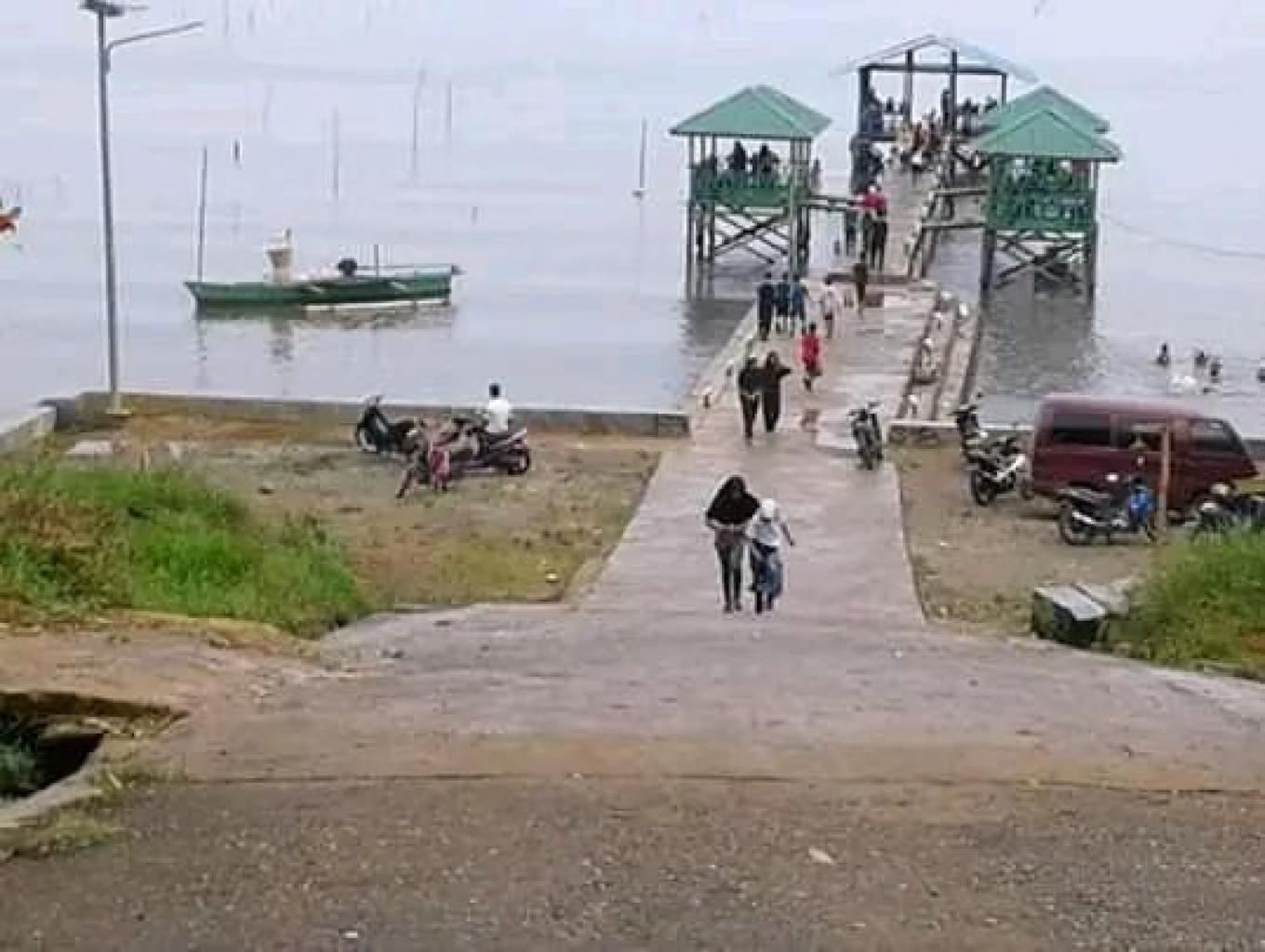 Dermaga Desa Pasi-pasi